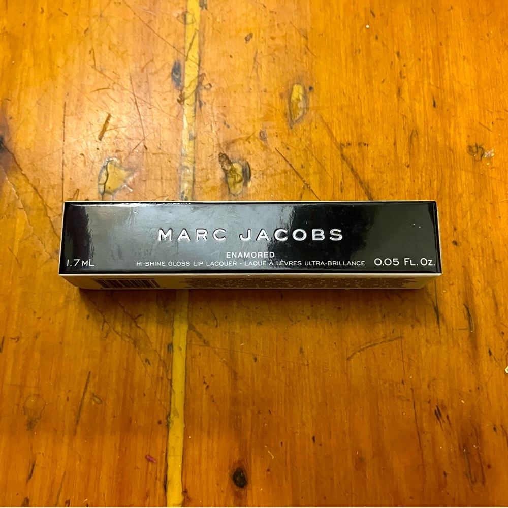 Marc Jacobs Enamored 312 Sugar Sugar Gloss Lip Lacquer 1.7 ml or 0.05 fl oz